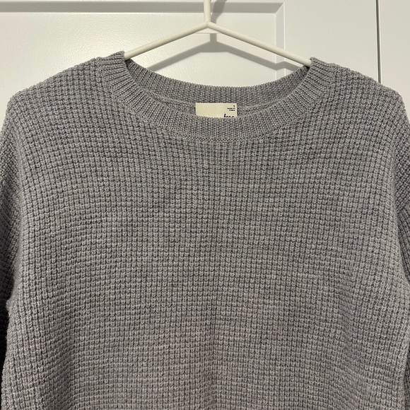 Wilfred Free Aritzia *Grey Isabelli Crewneck Waffle Sweater Size Small Woman’s - Picture 5 of 11